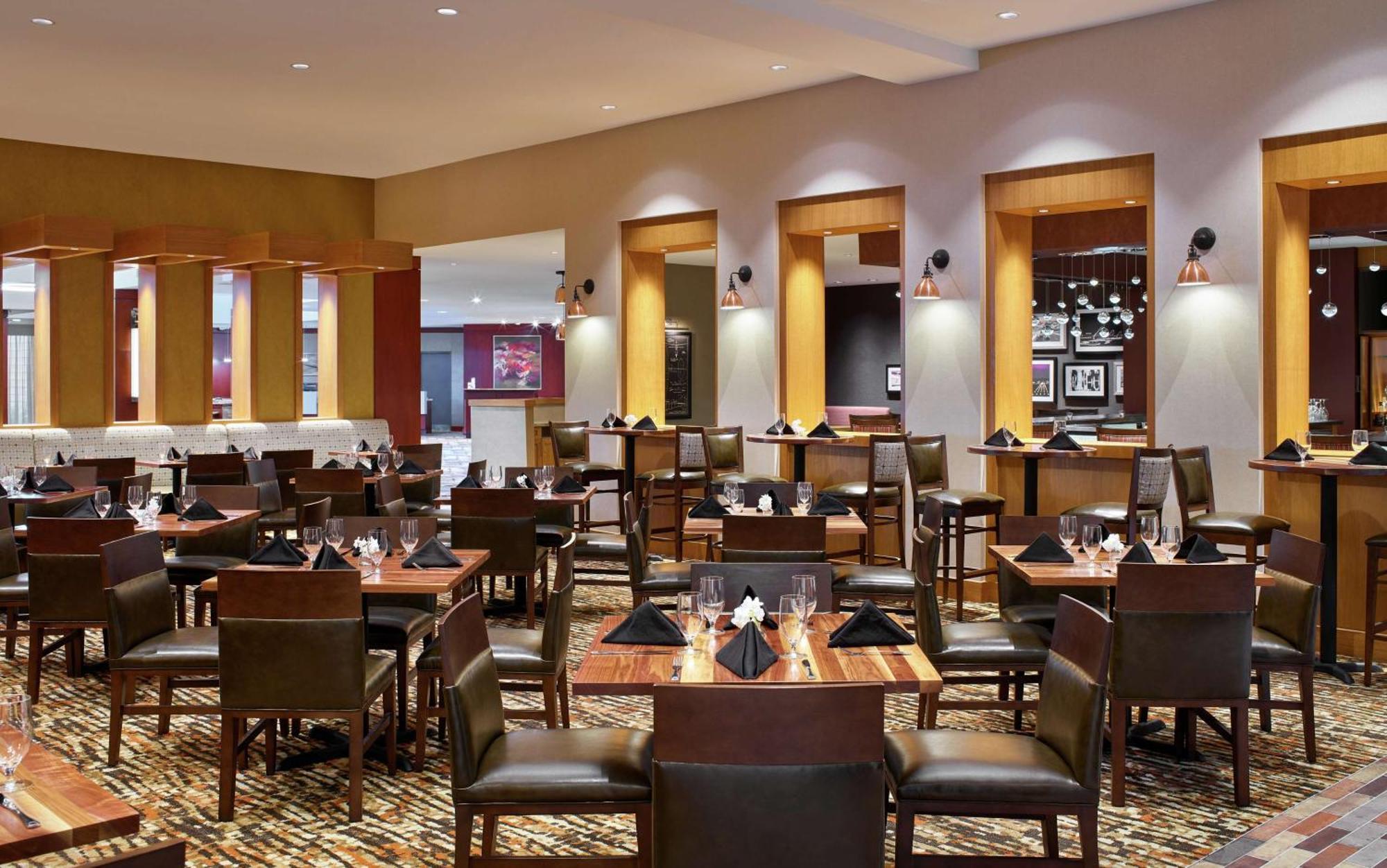 Doubletree By Hilton Houston Intercontinental Airport Hotel Exterior foto